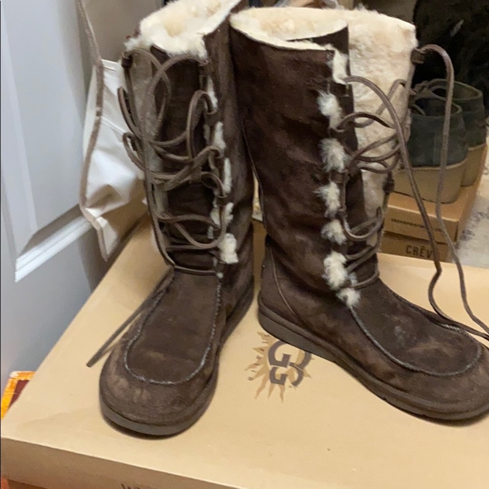 Ugg Lace-Up brown boots (tall)